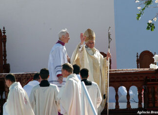 INRI CRISTO se pronuncia sobre a renúncia de Bento XVI – Correio Braziliense