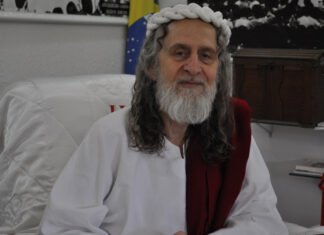 Entrevista de INRI CRISTO ao blog Humor Ex-mormon