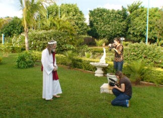 INRI CRISTO responde à Benetton